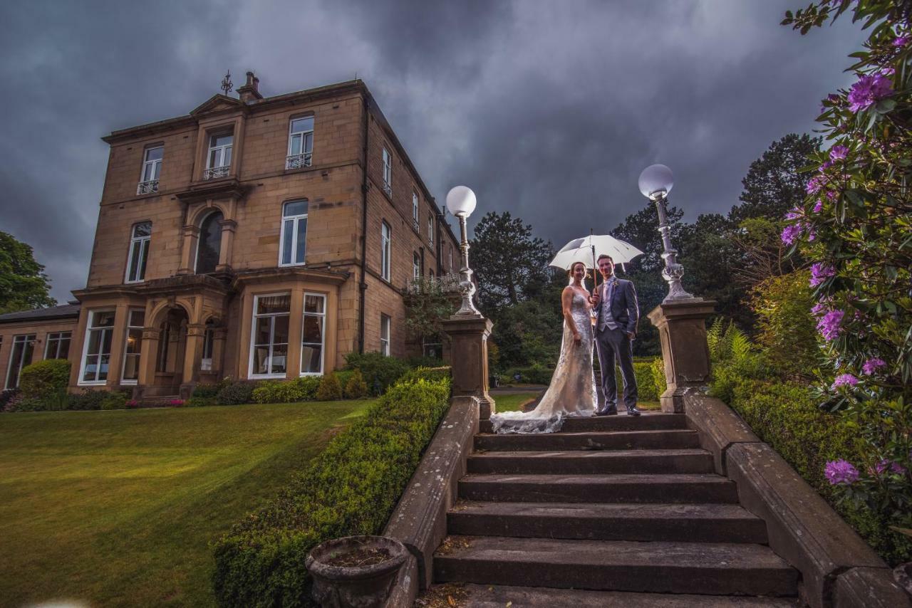 Astley Bank Hotel Darwen Esterno foto