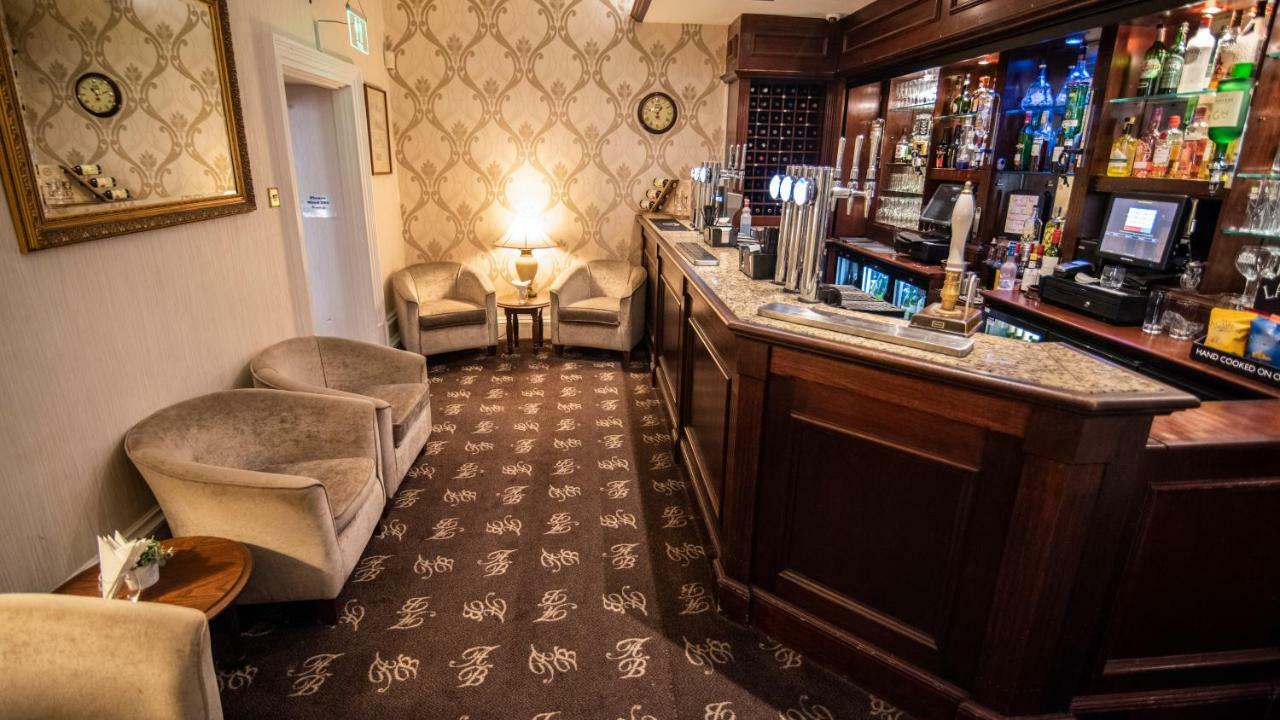 Astley Bank Hotel Darwen Esterno foto