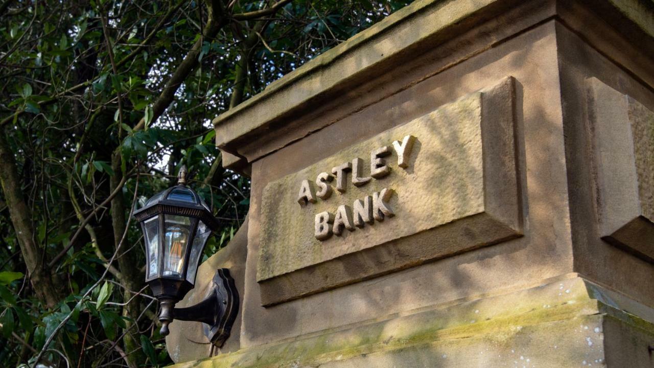 Astley Bank Hotel Darwen Esterno foto